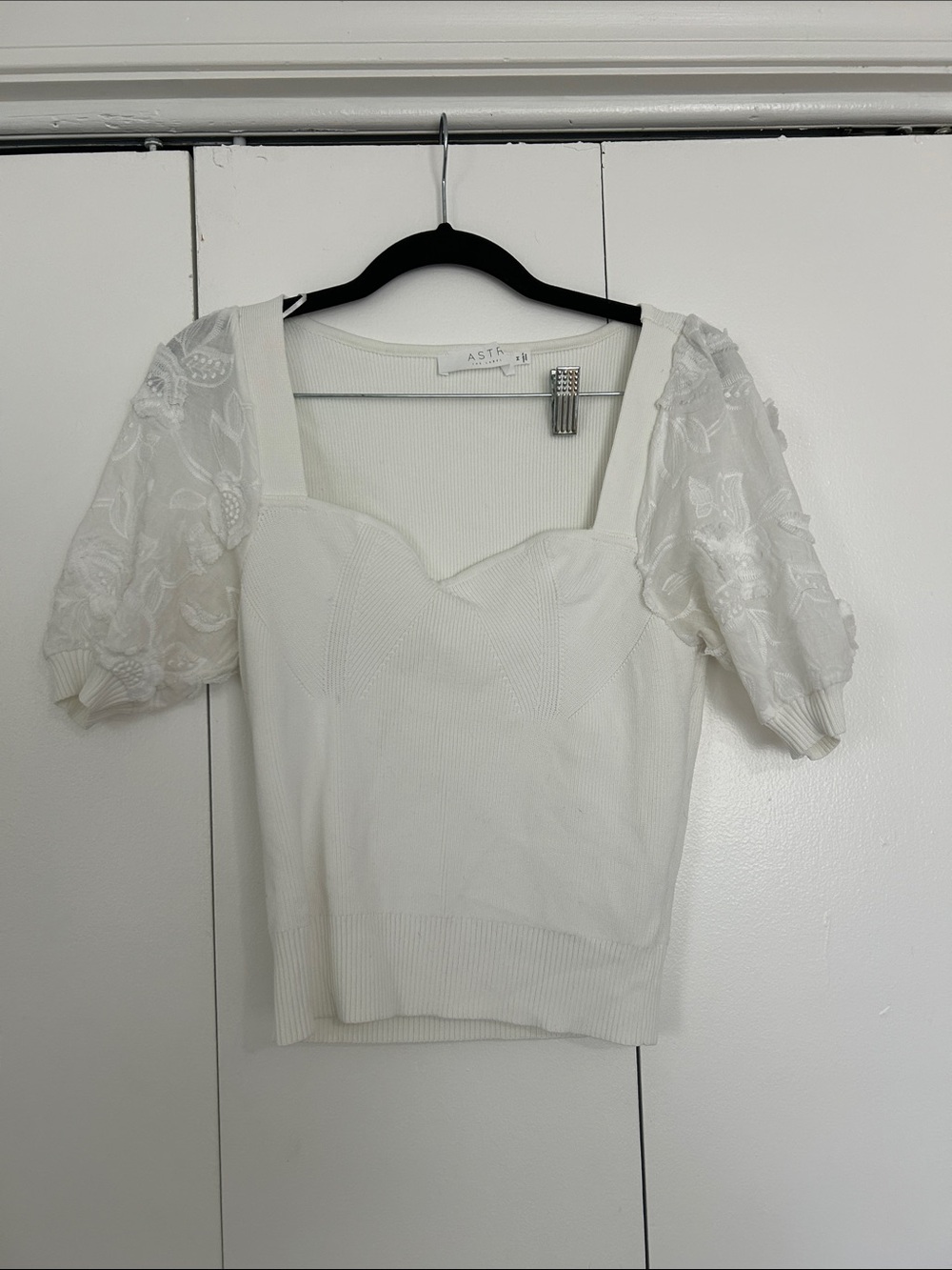 Astr White Puff Sleeve Square Neck Knit Top